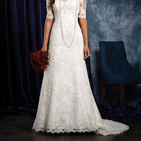 SAMPLE Alfred Angelo 1/2Sleeve Lace Wedding Dress, Ivory A-Line Off Shoulder - Picture 5 of 15